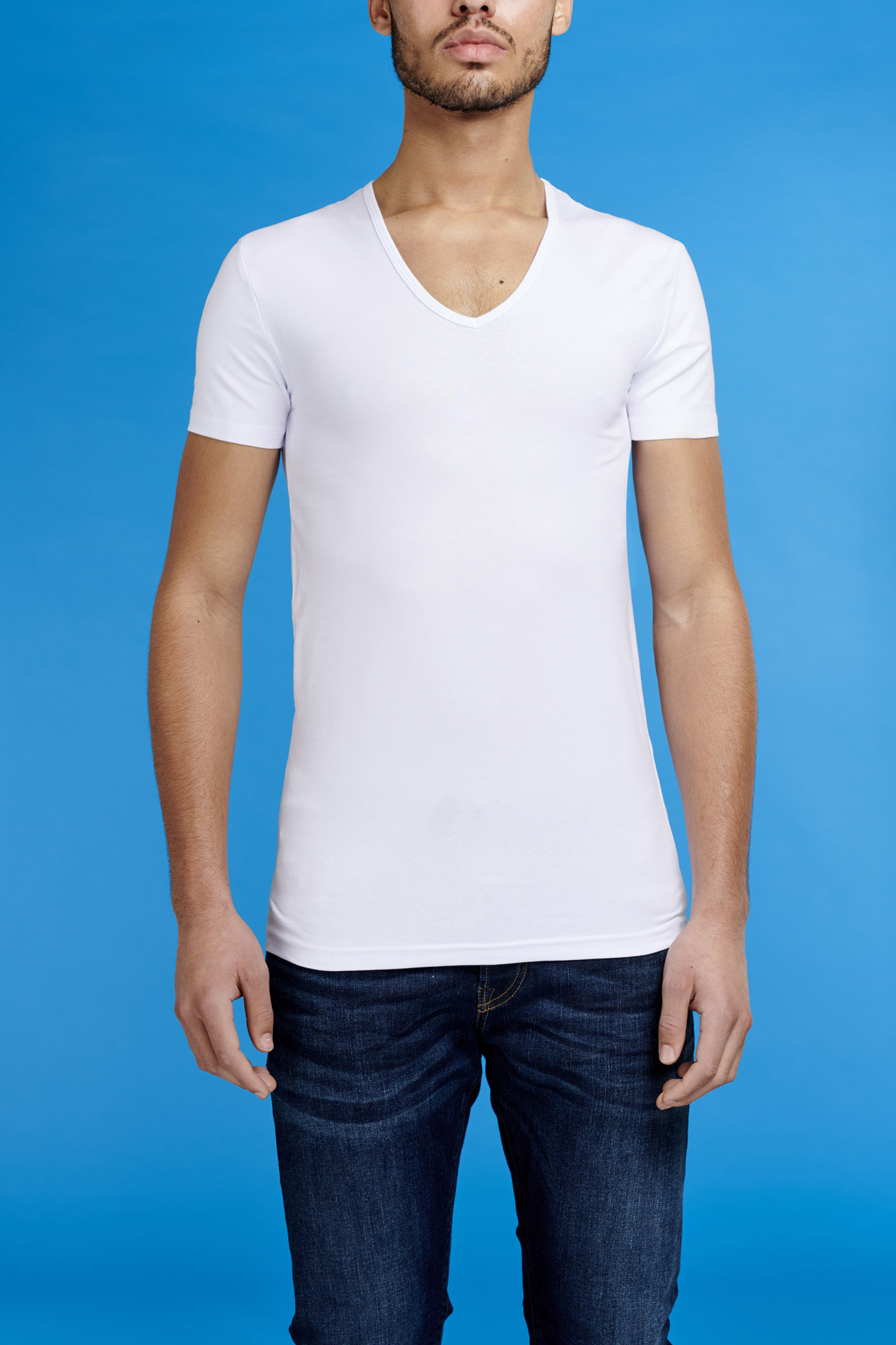 Body Fit Diepe V-hals (#0206) GarageBasics0882-(0206wit)-Body-Fit-Deep-V-neck